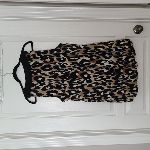 Sleeveless top - Picture 2 of 3